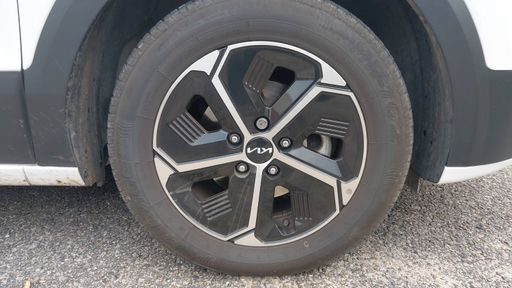 Kia Niro 1.6 GDi 141 Hybride DCT6 - Motion – 2024 – 41504 km – Hybride essence – Boîte Automatique — photo 13