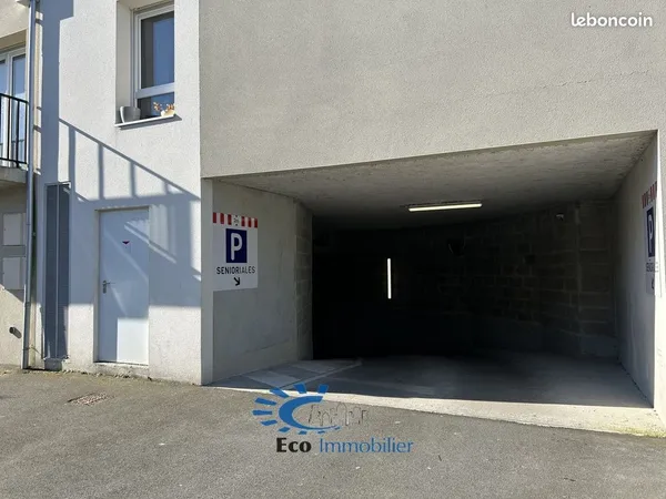 Parking/box 12 m² LA ROCHELLE