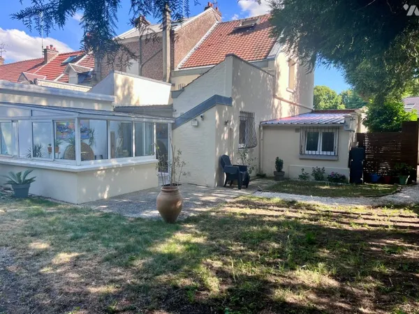 Maison 8 pièces 140 m²