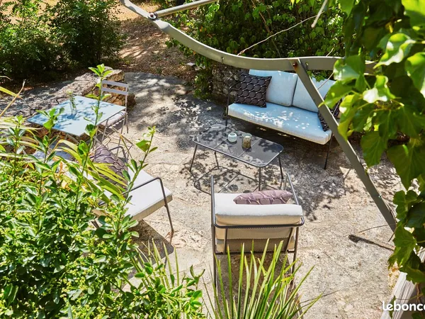 Studio dans propriété avec piscine et tennis à Aix-en-Provence