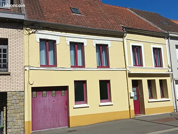 LICQUES - Belle maison de 163 m², 4 chambres, garage 42 m², dépendances 80 m² et extérieur