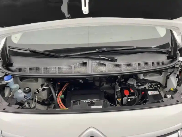 Citroën Jumpy e- fgn m 100 kw (136 ch) batterie 75 kwh — photo 21