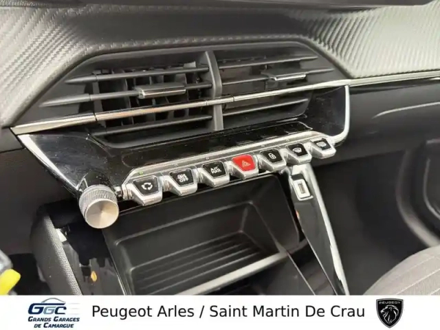 Peugeot 208 puretech 100 s&amp;s bvm6 — photo 16
