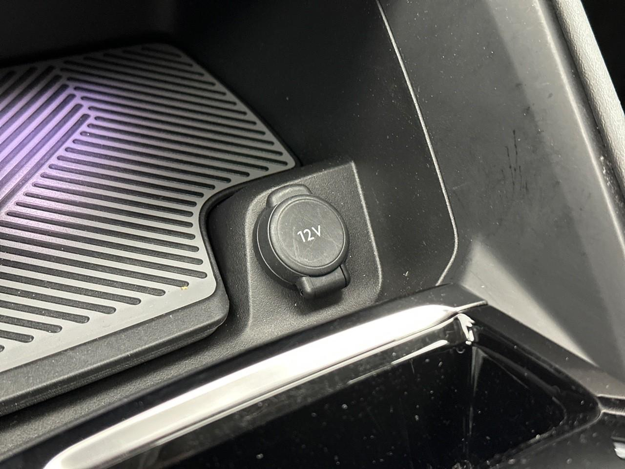 Citroën C4 puretech 130 s&s eat8 shine pack — photo 32