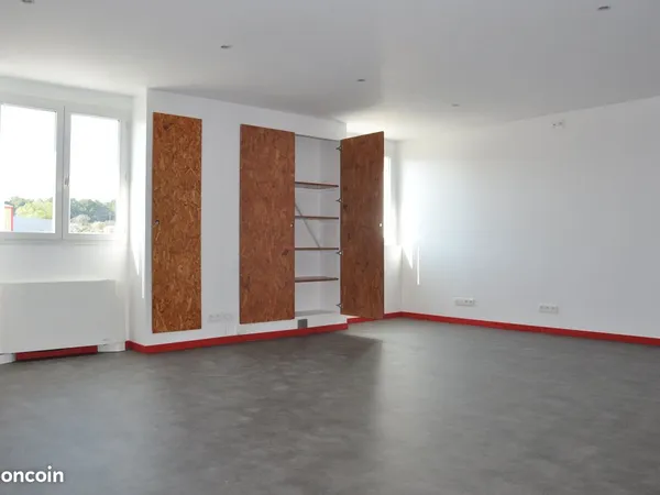 Bureaux 60 m² Le Muy