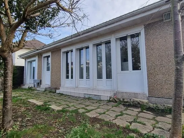 Pavillon de plain-pied proche toutes commodités