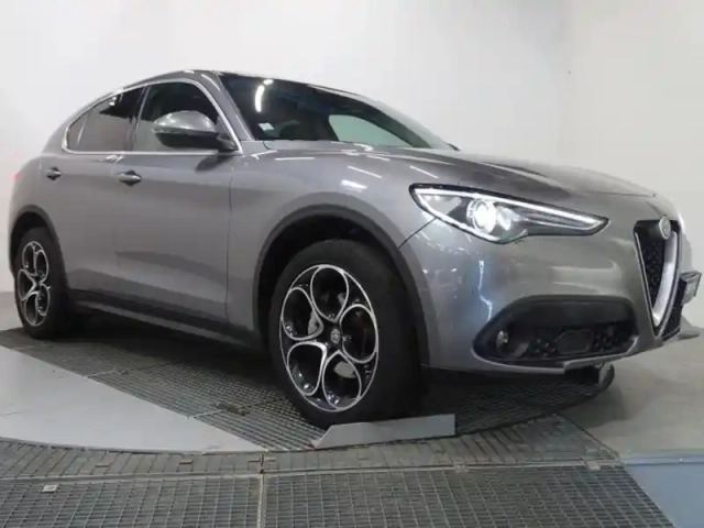 Alfa Romeo Stelvio 2.2 diesel 210ch executive q4 at8 my19 — photo 2