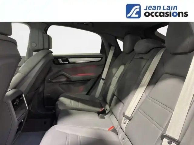 Porsche Cayenne e-hybrid 3.0 v6 462 ch tiptronic bva — photo 17