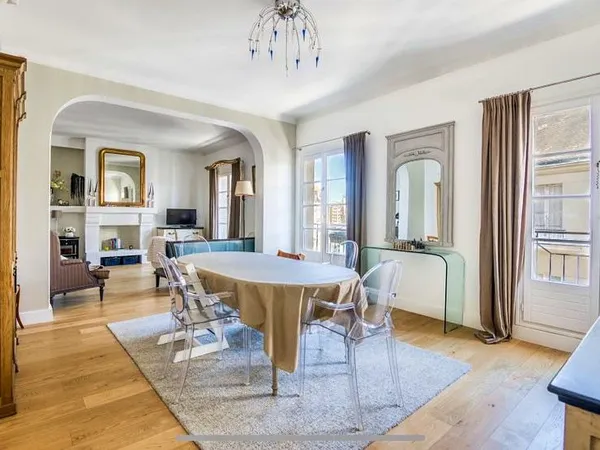 Location appartement 6 pièces hypercentre de Nantes (44)