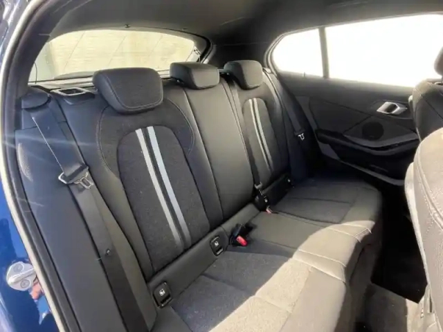 Bmw Serie 1 série 1 118da 150ch business design 8cv — photo 9