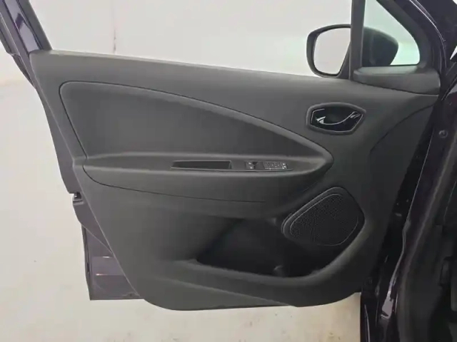 Renault Zoé zoe r110 - my22 — photo 322
