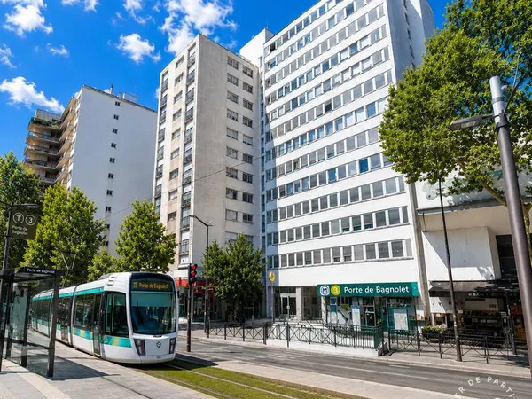 Local 6 pièces 190 m²