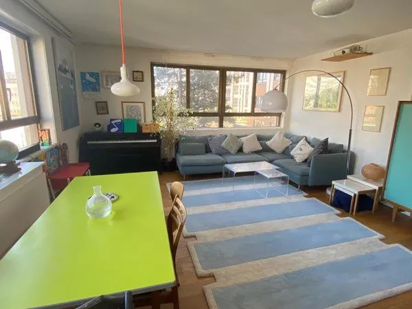Appartement lumineux à Place des fêtes