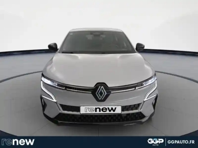 Renault Megane e-tech electric ev40 130ch techno boost charge — photo 8