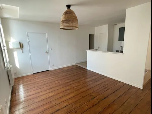Appartement T3 Saintes _ 9 Cours Reverseaux