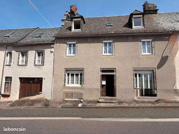 Maison 8 pièces 100 m²