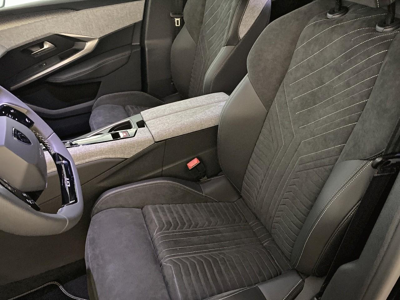 Peugeot 3008 plug-in hybrid 195 e-dcs7 gt — photo 9