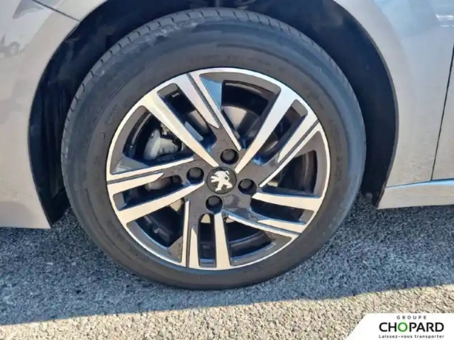 Peugeot 208 puretech 100 s&amp;s eat8 — photo 12