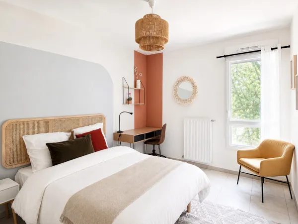 Belle chambre de 13 m² à louer tout équipée près d