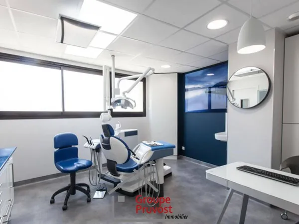 Local commercial 107 m²