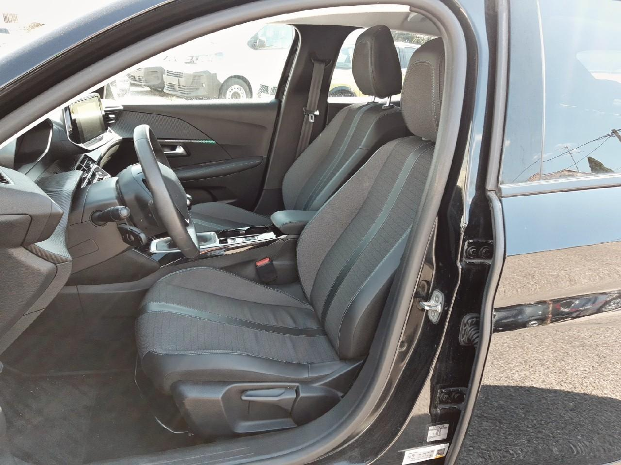 Peugeot 208 puretech 100 s&s bvm6 allure — photo 15