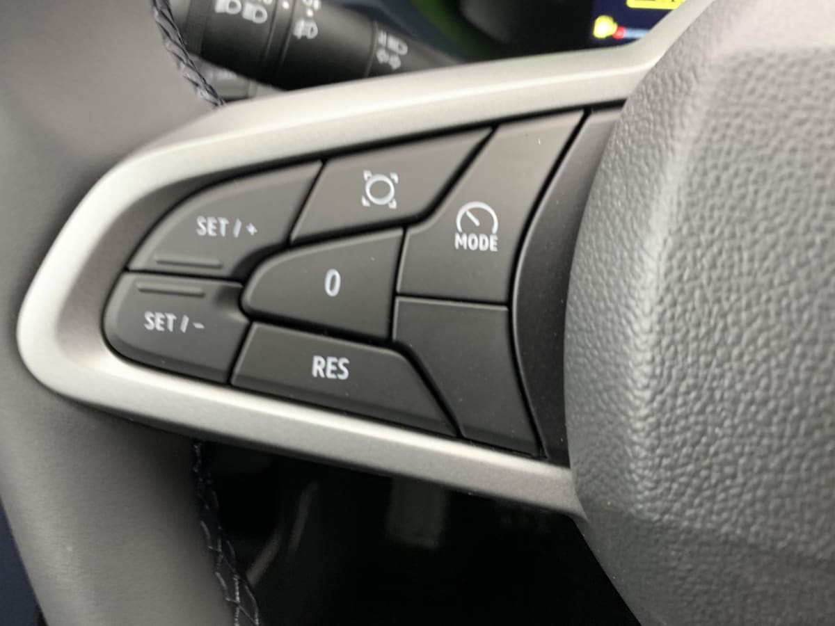 Dacia Bigster — photo 15
