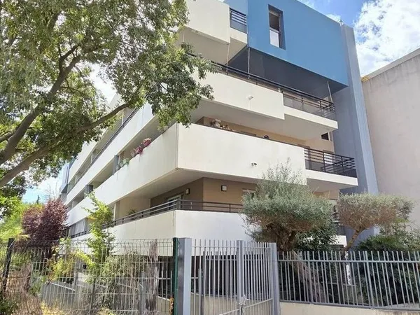 T2 avec balcon 15 m² plein Est, calme et verdure — Port Marianne, Montpellier