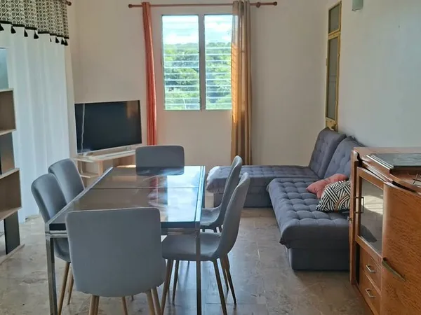 Appartement T4 à Rivière Salée