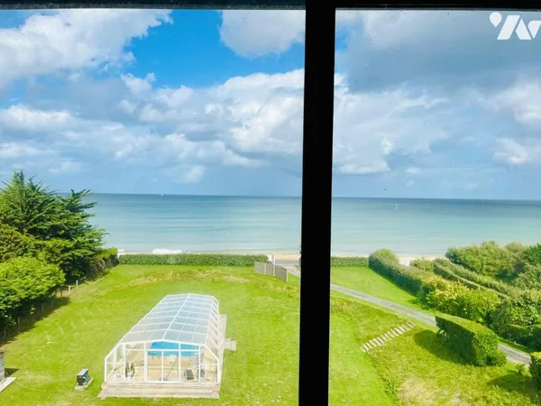 Maison 8 pièces 323 m²