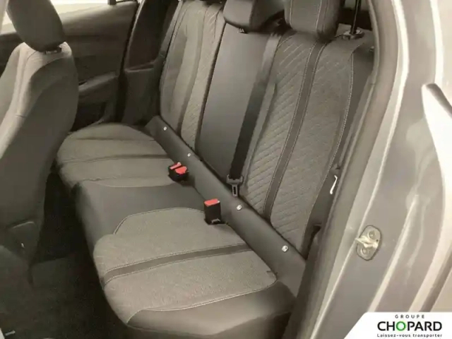 Peugeot 208 hybrid 136 e-dcs6 — photo 10