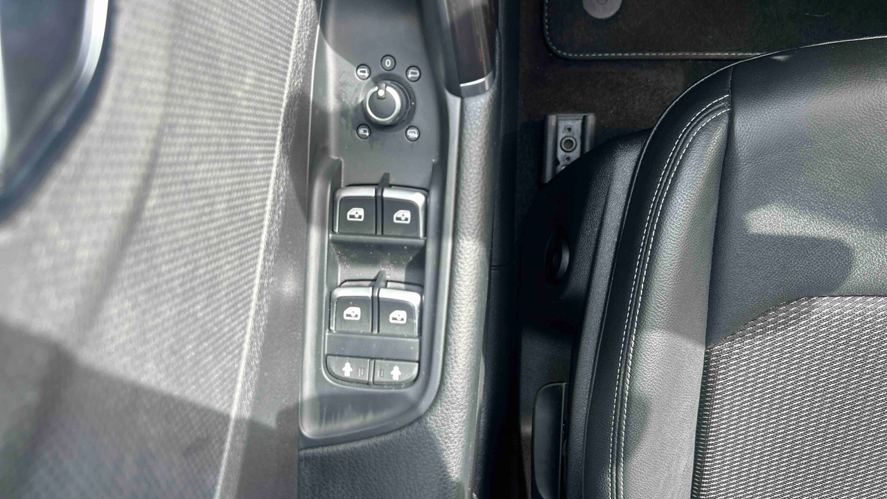Audi Q2 35 TFSI 150 S tronic 7 — photo 21