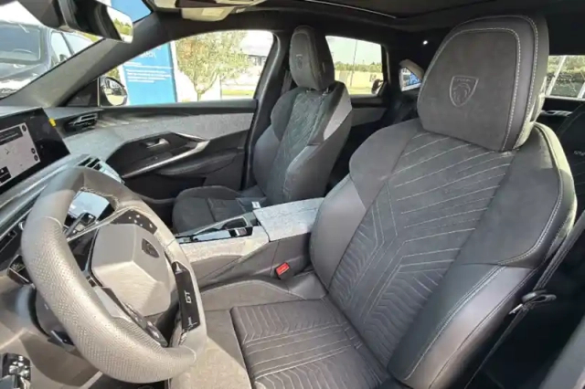 Peugeot 3008 electrique 230 ch grande autonomie 97 kwh — photo 10