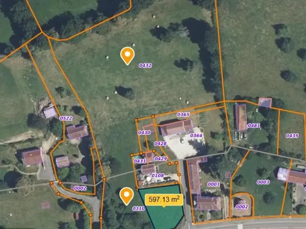 Terrain 9432 m²