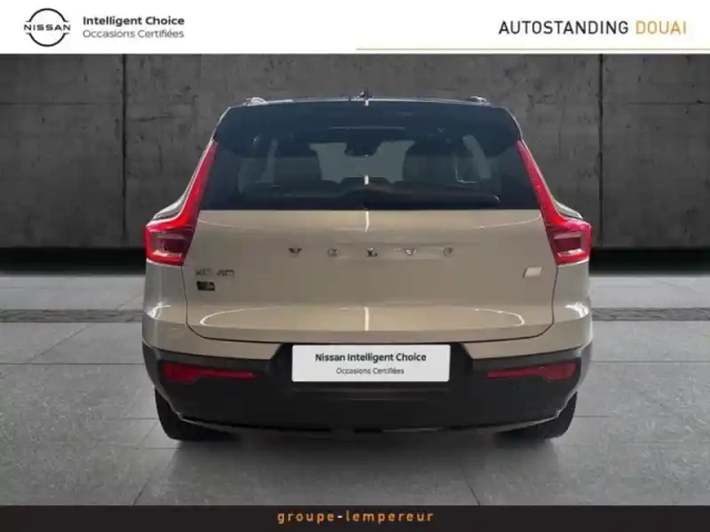 Volvo Xc40 t5 recharge 180 + 82ch r-design dct 7 — photo 6