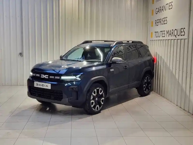 Dacia Bigster hybrid-g 150 4x4 — photo 1