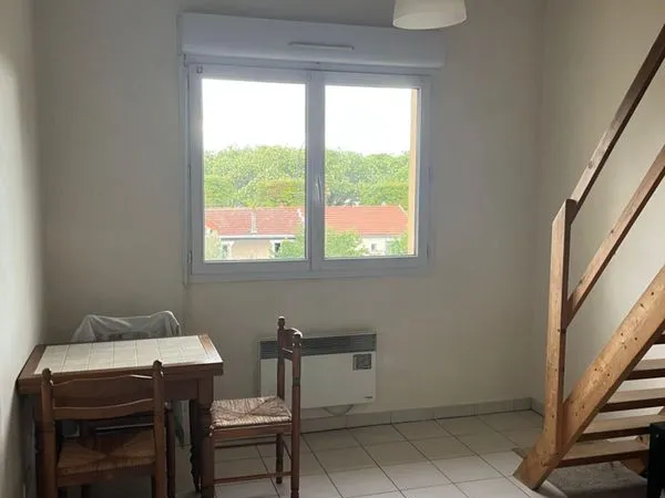 Studio meublé mezzanine 30m2