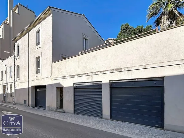 Bien immobilier de rendement Vente Nîmes  180m² 400000€