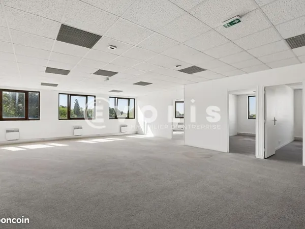 Bureau 400 m²