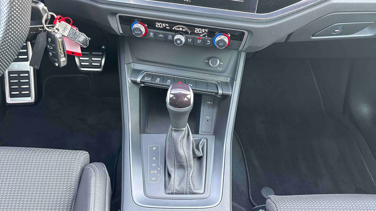 Audi Q3 35 TDI 150 ch S tronic 7 Quattro — photo 22