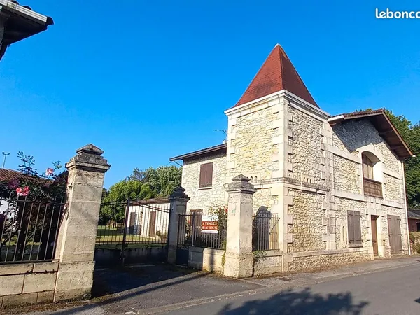 Maison 13 pièces 320 m²