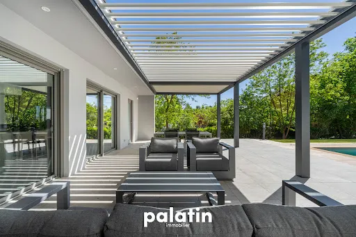 Maison 12 pièces 312 m²