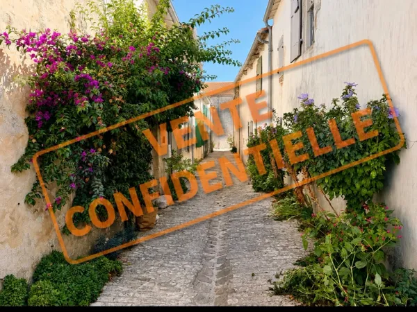 Maison de village rénovée au coeur de La Flotte - Charme, confort et vie tout à pied