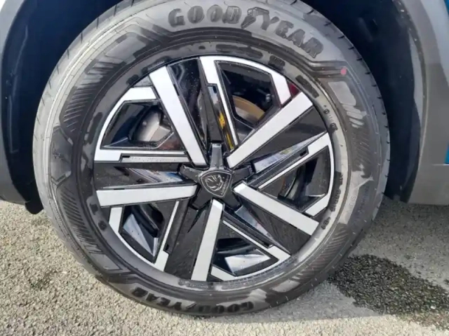 Peugeot 2008 electrique 50 kwh 136 ch — photo 13
