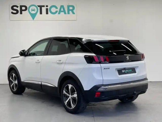 Peugeot 3008 1.2 puretech 130ch allure s&amp;s — photo 4