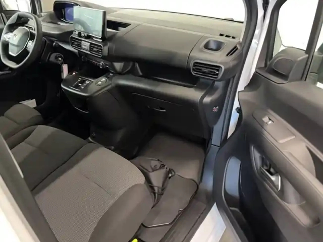 Peugeot Partner e- fgn 136 ch m charg ut maj 54 kwh aut — photo 6