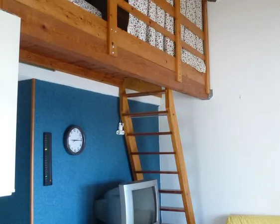 appart meublé T2 - 22 m2+ loggia fermée + parking privatif.