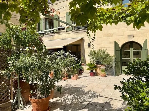 Uzès - Appartement d'exception avec ascenseur et terrasse