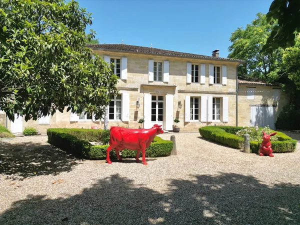 Un domaine secret d'exception aux portes de Bordeaux et de Sain