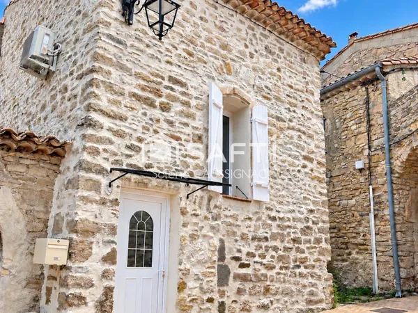 Maison de village en pierre entièrement rénovée