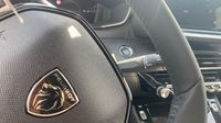Peugeot 208 1.2 Hybrid 145ch Allure e-DCS6 — photo 24